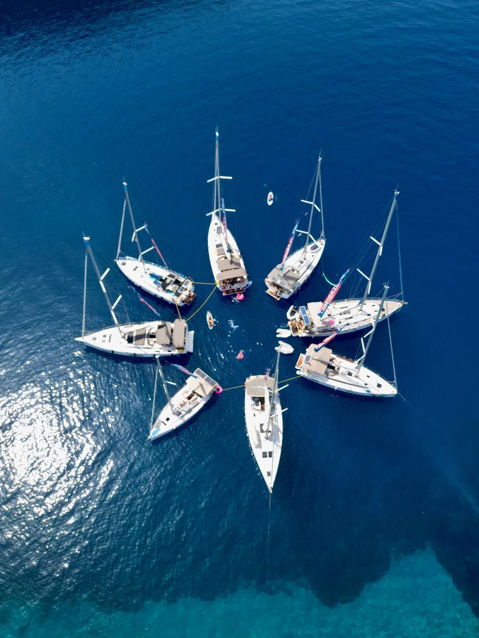Yachts rafted in star formation, Lipari